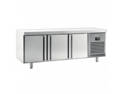 Infrico MR2190 3 DOOR 800MM DEPTH COUNTER 625L Infrico MR2190 3 DOOR 800MM DEPTH COUNTER 625L