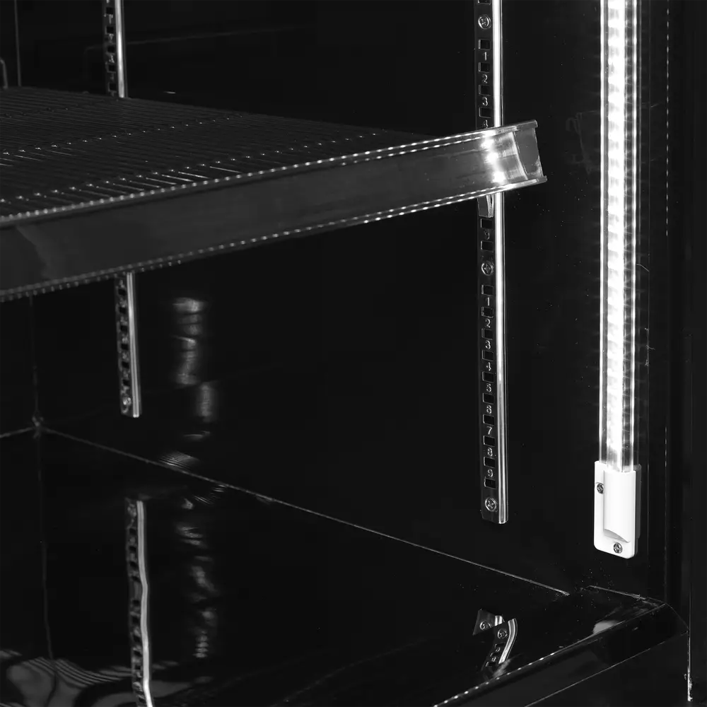 TEFCOLD Atom Maxi C3DBB Glass Door Merchandiser - Image 3